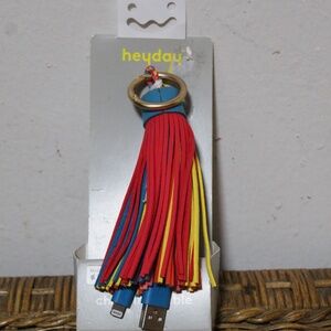 heyday. Key Chain iPhone | iPad Charger. Lightning to USB.